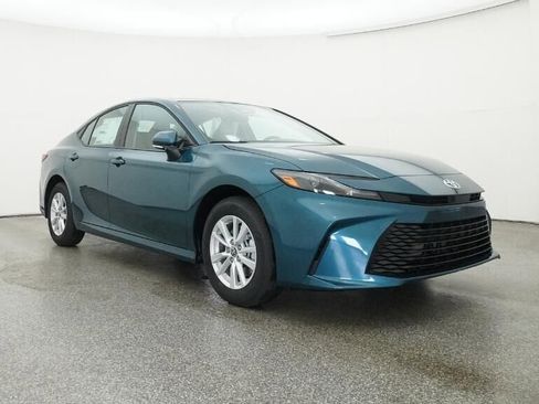 New 2026 Toyota Camry LE image 29