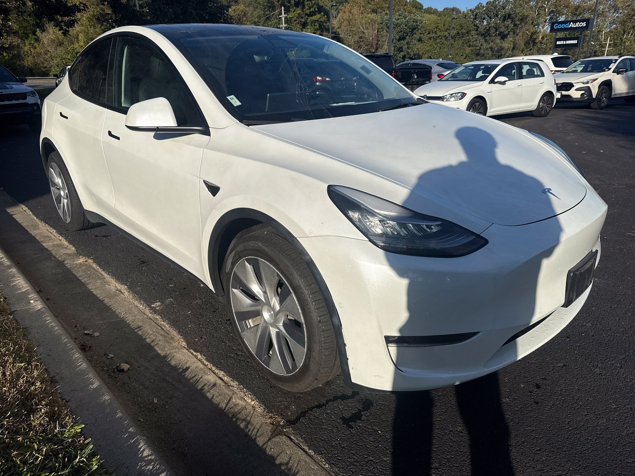 Used 2021 Tesla Model Y Long Range AWD/4WD image 3