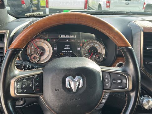Used 2021 RAM 1500 Limited AWD/4WD image 15