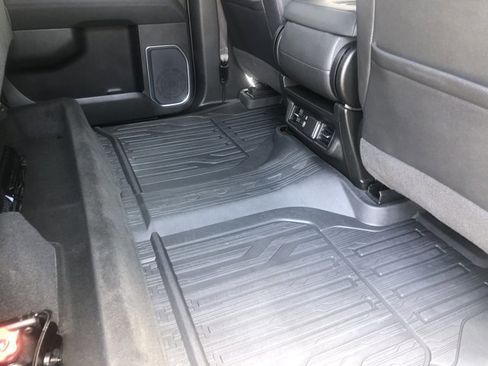 Used 2022 GMC Sierra 1500 SLT image 27