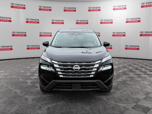 Used 2024 Nissan Rogue SV image 8