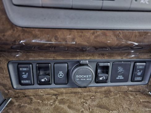 Used 2017 INFINITI QX80 2WD w/ Driver Assistance Package image 37