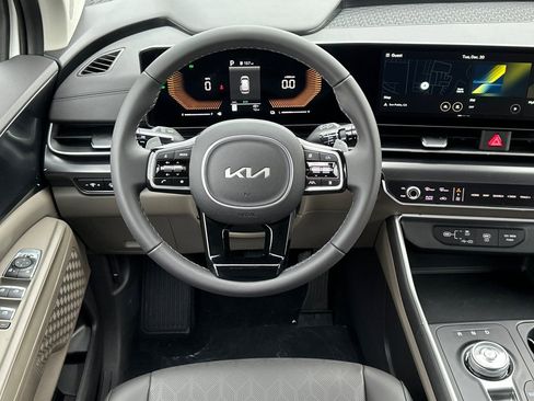 New 2026 Kia Carnival LXS image 14