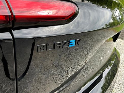Used 2025 Chevrolet Blazer EV RS AWD/4WD image 21