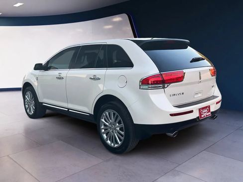 Used 2015 Lincoln MKX FWD w/ Equipment Group 102A image 23