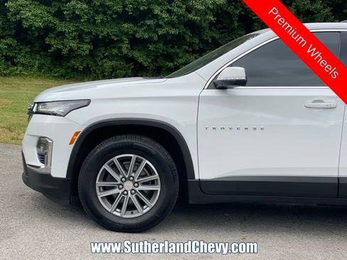 Used 2023 Chevrolet Traverse LT FWD image 10