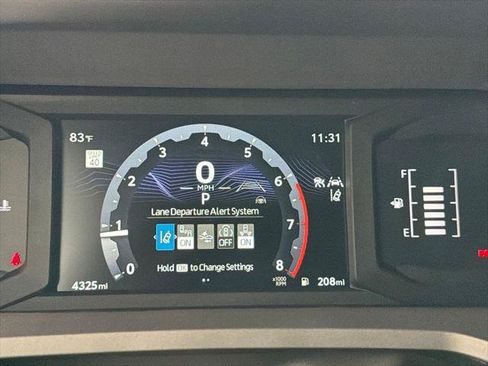 Certified 2026 Toyota Tacoma SR5 AWD/4WD image 27