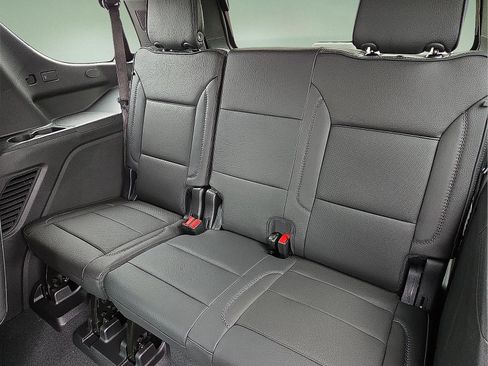 New 2026 GMC Yukon Denali image 10