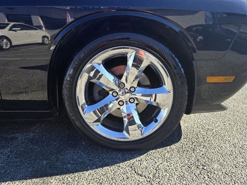 Used 2013 Dodge Challenger SXT Plus image 14
