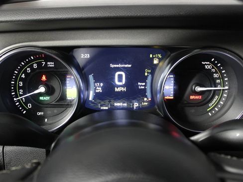 Used 2023 Jeep Wrangler Unlimited w/ Cold Weather Group AWD/4WD image 11