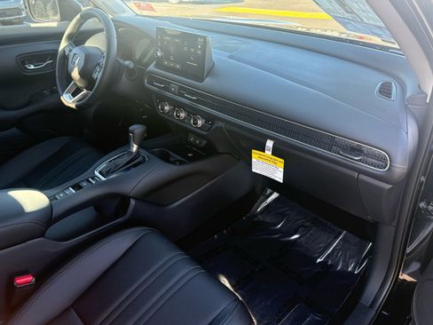 New 2026 Honda HR-V EX-L image 10