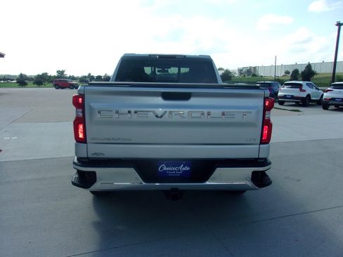 Used 2021 Chevrolet Silverado 1500 LTZ AWD/4WD image 4
