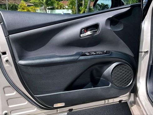 Used 2018 Toyota Prius Prime Plus FWD image 18