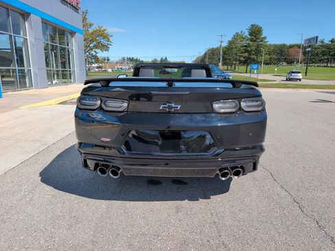 Used 2022 Chevrolet Camaro SS RWD image 7