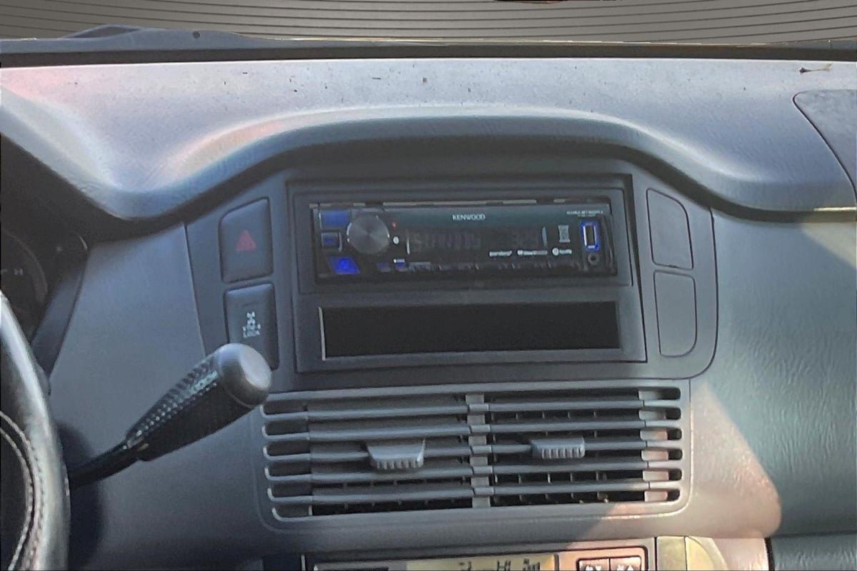 Used 2004 Honda Pilot EX image 14