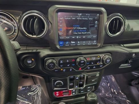 Used 2023 Jeep Wrangler Unlimited Rubicon 392 image 26