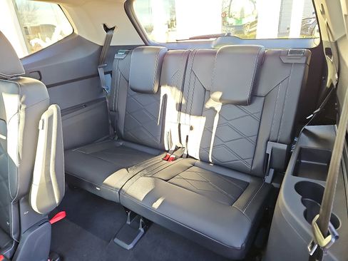 New 2026 Volkswagen Atlas SE image 9