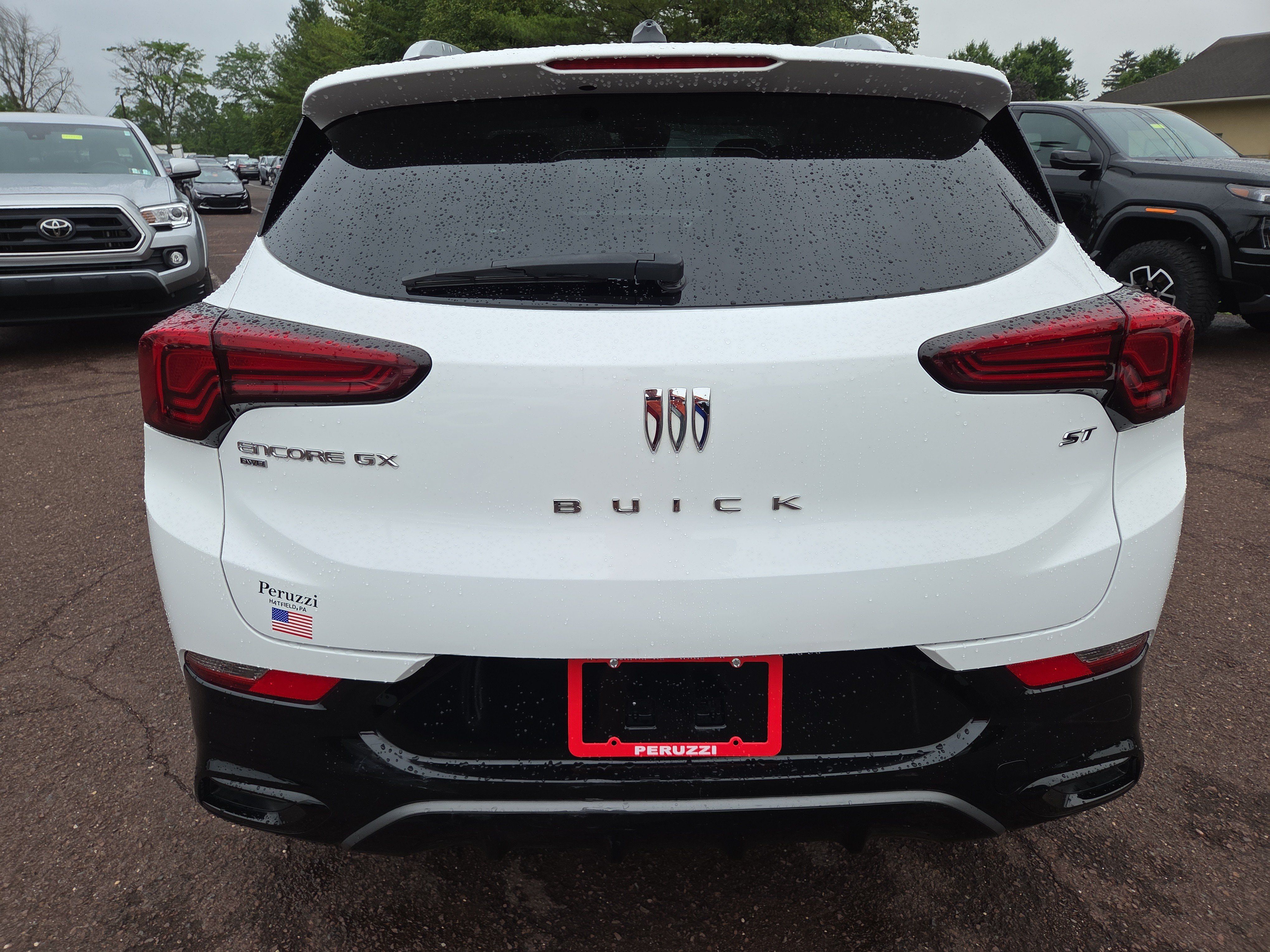 Used 2024 Buick Encore GX Sport Touring AWD/4WD image 4