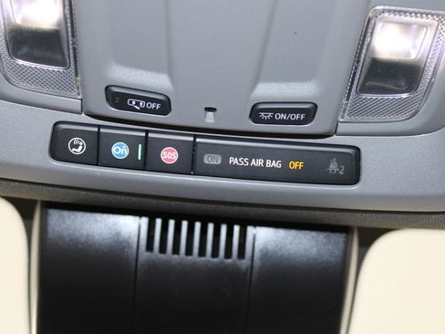 Used 2025 Chevrolet Silverado 1500 LT image 53