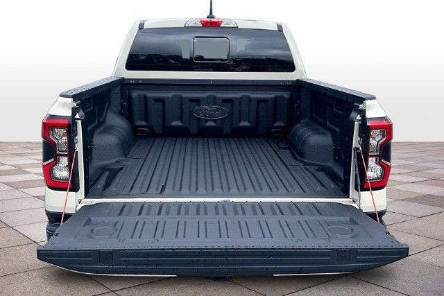 New 2026 Ford Ranger XLT w/ Black Appearance Package RWD image 19