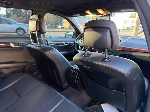 Used 2013 Mercedes-Benz C 250 Sedan image 19