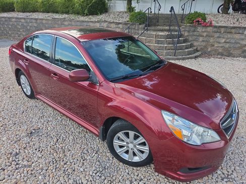 Used 2012 Subaru Legacy 2.5i Premium AWD/4WD image 24