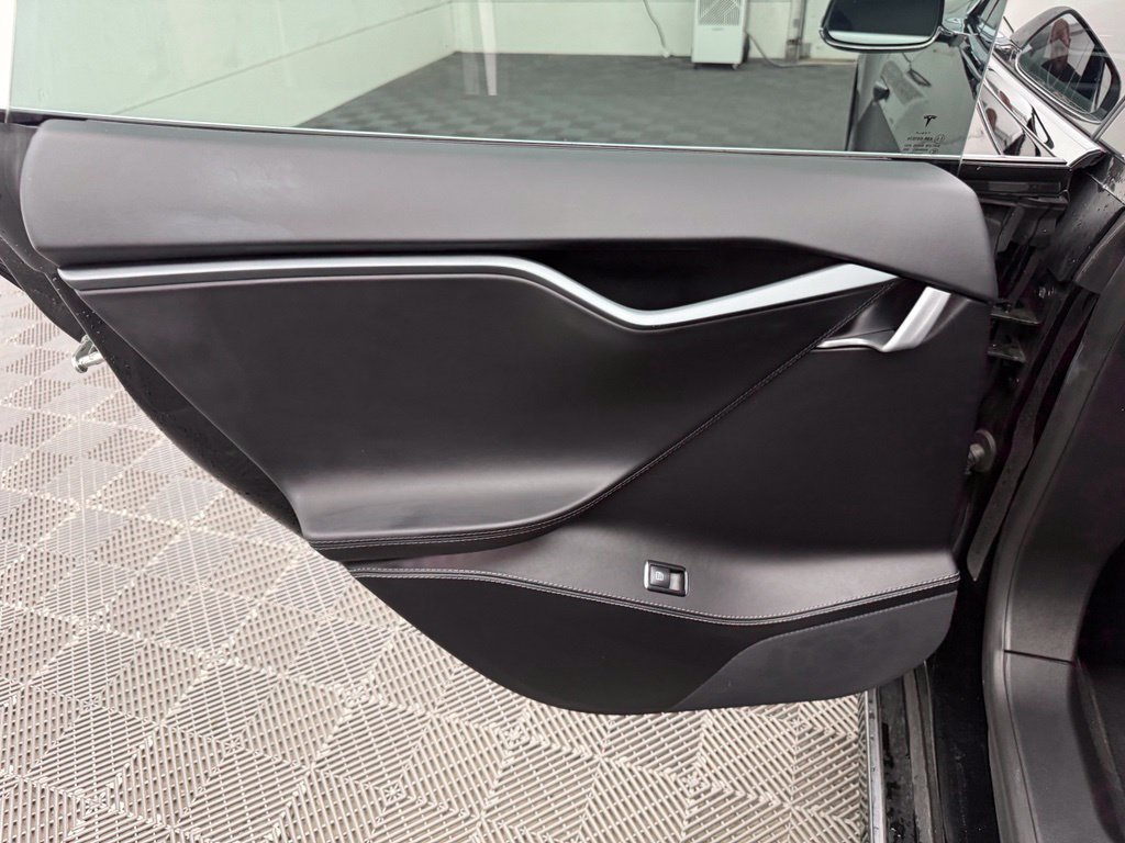 Used 2018 Tesla Model S 75D AWD/4WD image 36