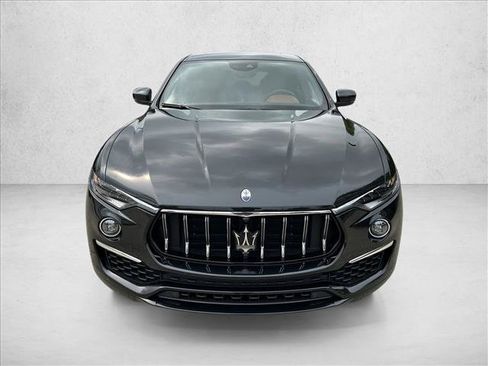 Used 2022 Maserati Levante GT AWD/4WD image 2