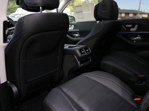 New 2026 Mercedes-Benz GLS 450 4MATIC image 35