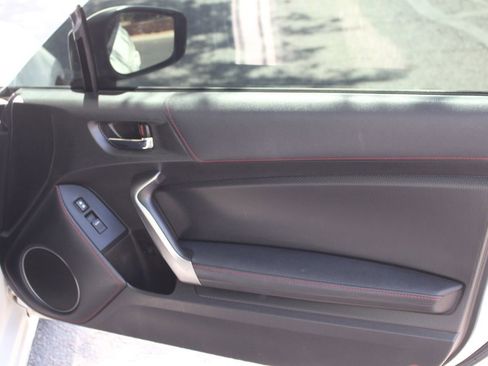 Used 2014 Scion FR-S image 12