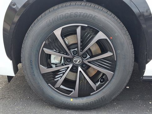 New 2026 Lexus RZ 450e AWD image 5