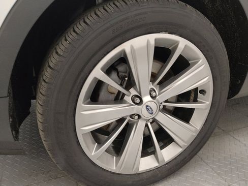 Used 2018 Ford Explorer Limited image 31