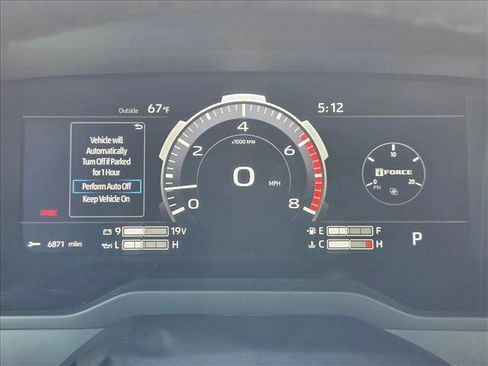 Used 2025 Toyota Tundra Limited AWD/4WD image 13