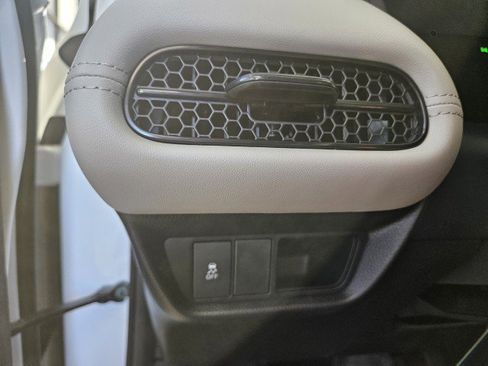 New 2026 Honda HR-V LX image 29