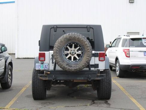 Used 2007 Jeep Wrangler Rubicon w/ Dual Top Group AWD/4WD image 4