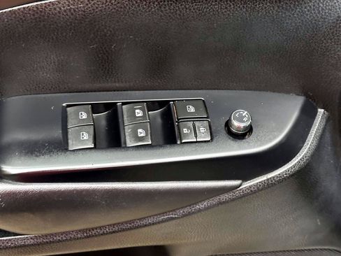 Used 2018 Toyota Highlander XLE AWD/4WD image 14