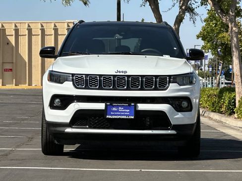Used 2025 Jeep Compass Limited AWD/4WD image 11