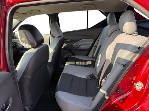 Used 2023 Nissan Kicks SR w/ SR Premium Package image 16