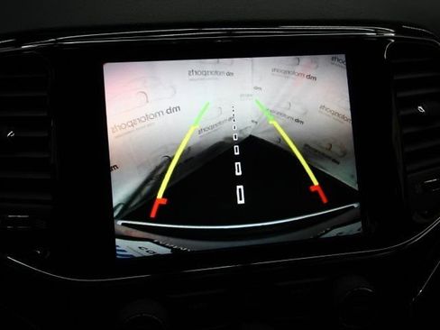 Used 2020 Jeep Grand Cherokee Limited image 24