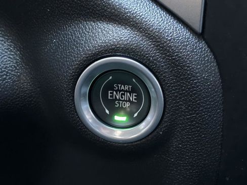 Used 2021 Chevrolet Silverado 1500 LT image 15