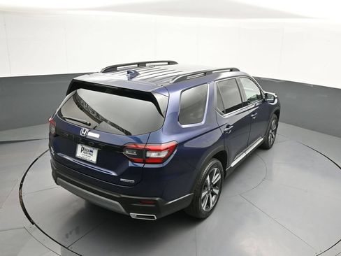 Certified 2024 Honda Pilot Touring image 41