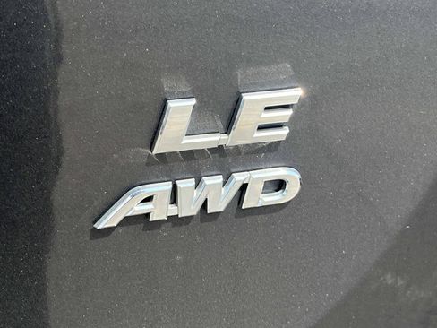 Used 2016 Toyota RAV4 LE AWD/4WD image 6