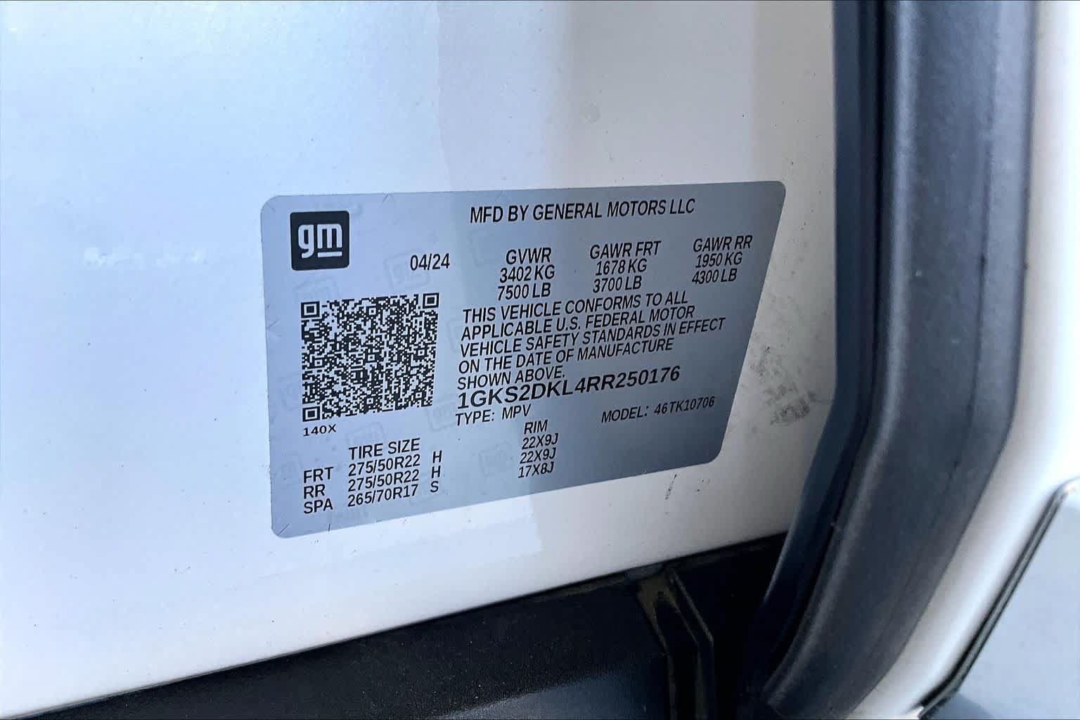 Used 2024 GMC Yukon Denali w/ Advanced Technology Package AWD/4WD image 32