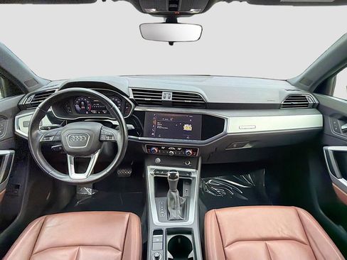 Used 2020 Audi Q3 2.0T Premium w/ Convenience Package AWD/4WD image 17