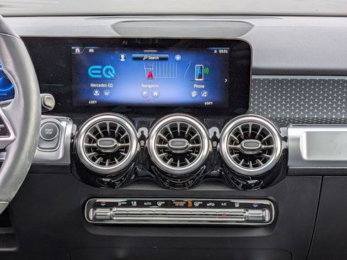 Used 2024 Mercedes-Benz EQB 250+ image 19