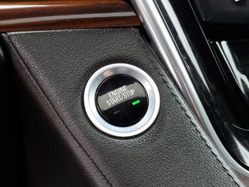 Used 2016 Cadillac Escalade ESV Luxury image 22