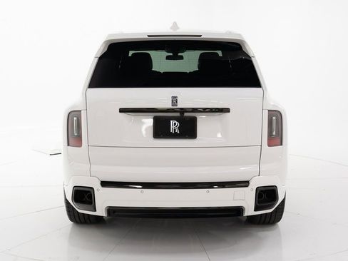 New 2026 Rolls-Royce Cullinan Black Badge image 4