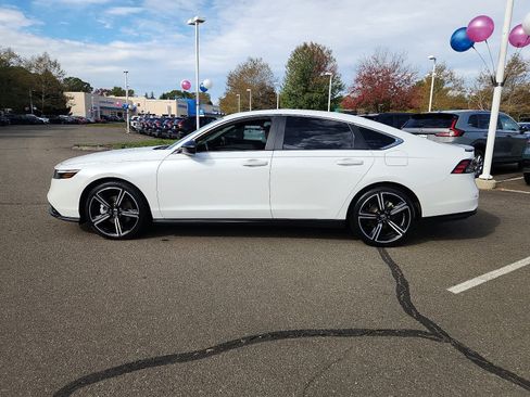 Used 2023 Honda Accord Sport image 8