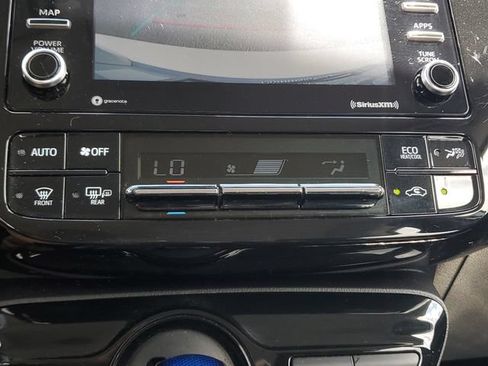 Used 2022 Toyota Prius LE FWD image 27