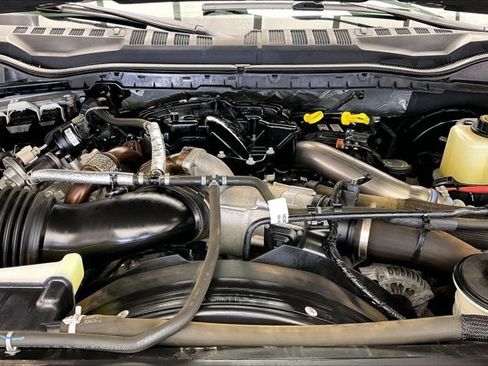 Used 2019 Ford F250 Lariat w/ Lariat Ultimate Package image 9